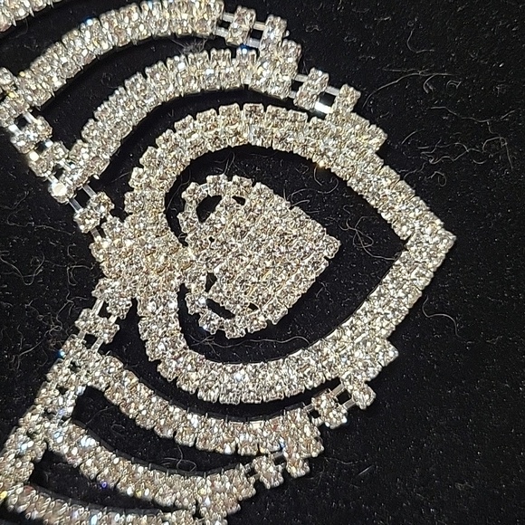 RHINESTONE HEART NECKLACE NWOT - Picture 3 of 4